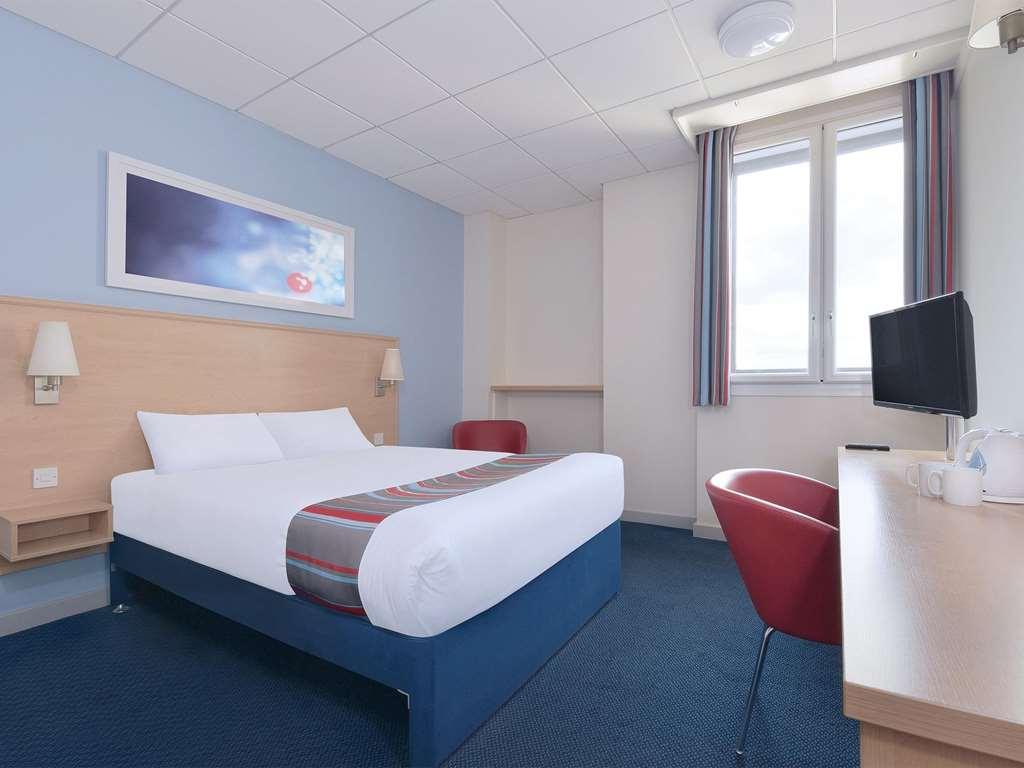 Travelodge Newcastle Whitemare Pool Low Walker Номер фото