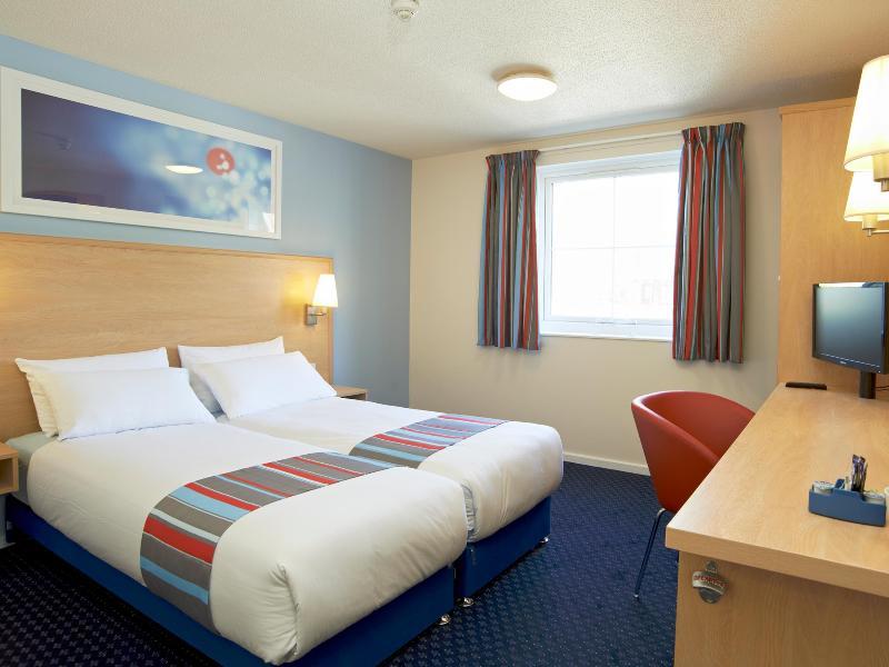 Travelodge Newcastle Whitemare Pool Low Walker Экстерьер фото