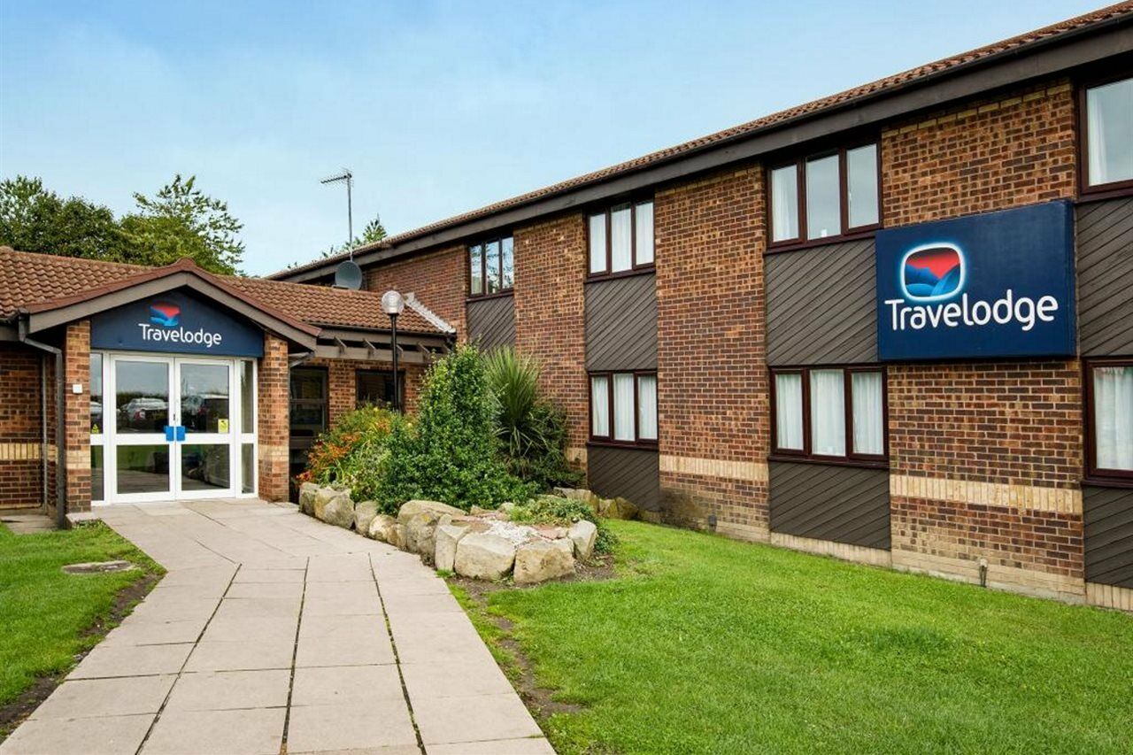 Travelodge Newcastle Whitemare Pool Low Walker Экстерьер фото